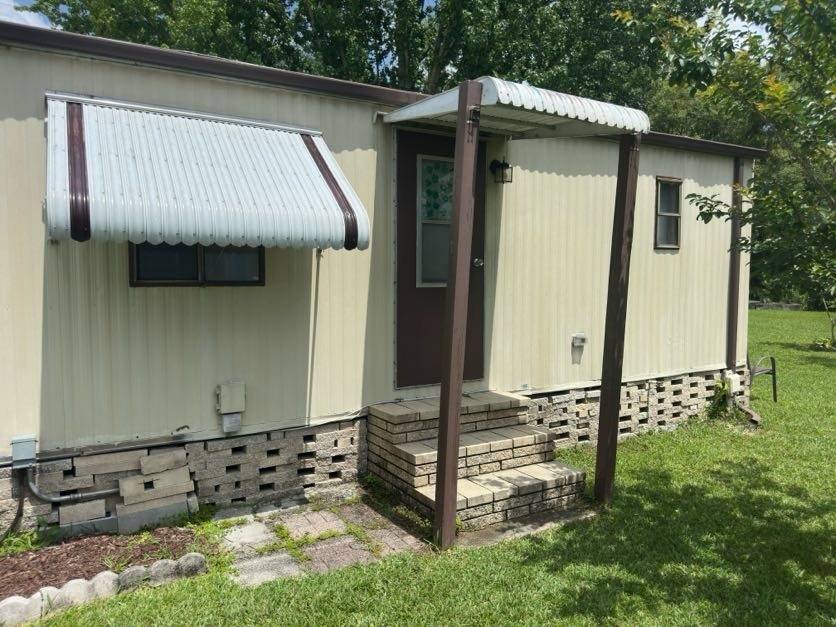 49 Hideaway Lane a Winter Haven, FL Mobile or Manufactured Home for Sale